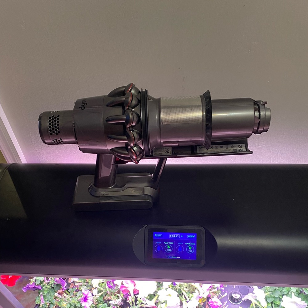 Dyson head new portable vacuum cleaner